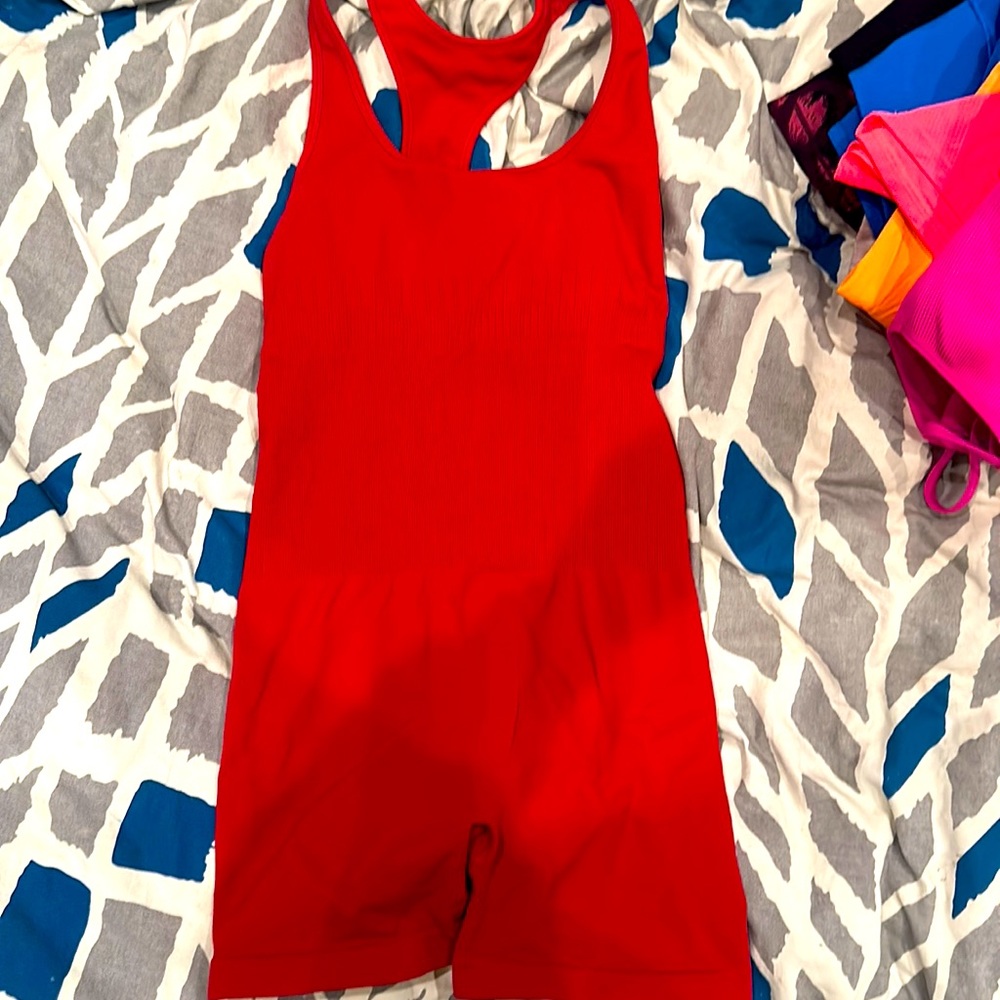 Aurola red Rhomper, sz large, NWOT, $25
